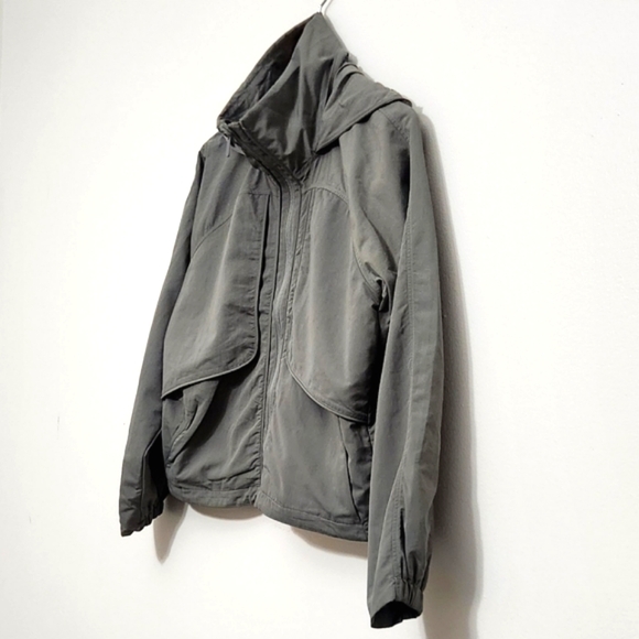 Lululemon athletica Always Effortless Jacket Grey Sage - Picture 10 of 16